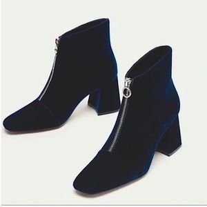 Zara Navy Crushed Velvet Ankle Boot w/ Block Heel and Front Zipper